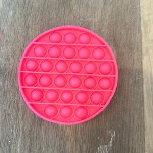 Hot pink circle pop it